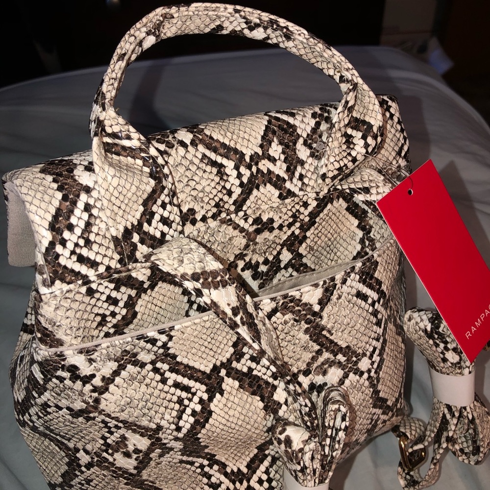 Women’s Rampage Snake Chain Backpack - Picture 4 of 6